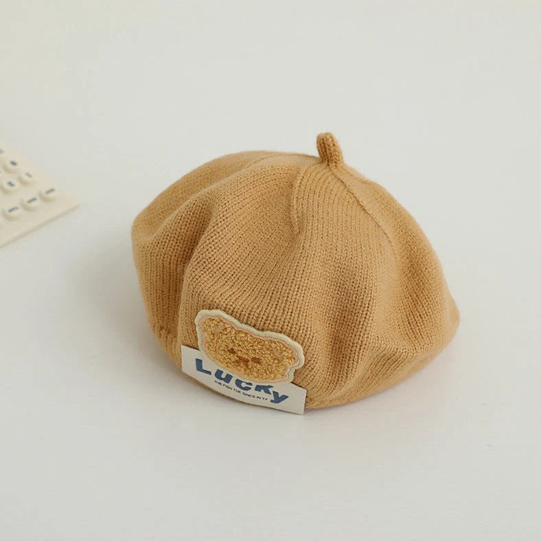 Children's knitted beret in acrylic fabric for winter, sized 45-52cm head circumference