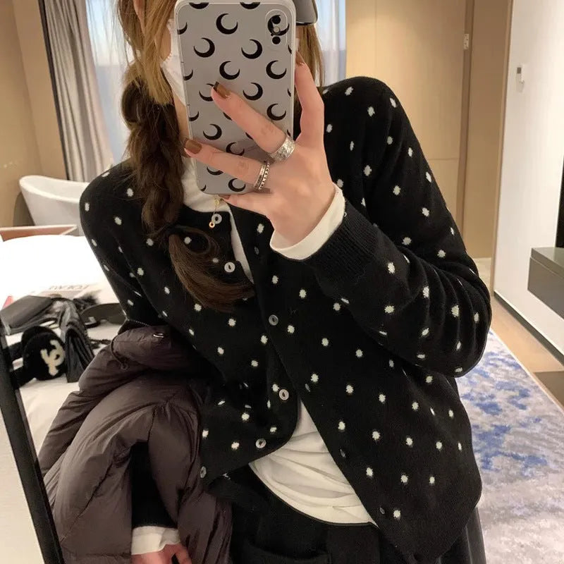 Women's gray dot knitted cardigan with viscose fabric, long sleeves, and crocheted flower details