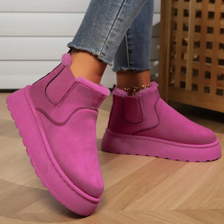 Women's cozy winter snow boots with plush lining in various colors