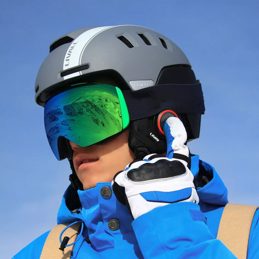 Smart ski helmet with Bluetooth and SOS features in Graphite Black and Pepper White