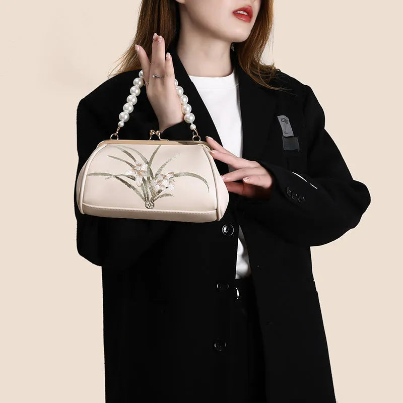 Beige soft PU shell-shaped women's shoulder bag with embroidered detail