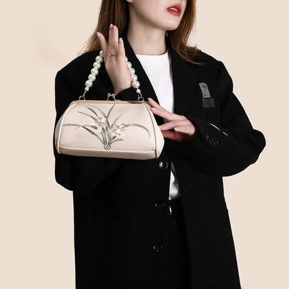 Beige soft PU shell-shaped women's shoulder bag with embroidered detail