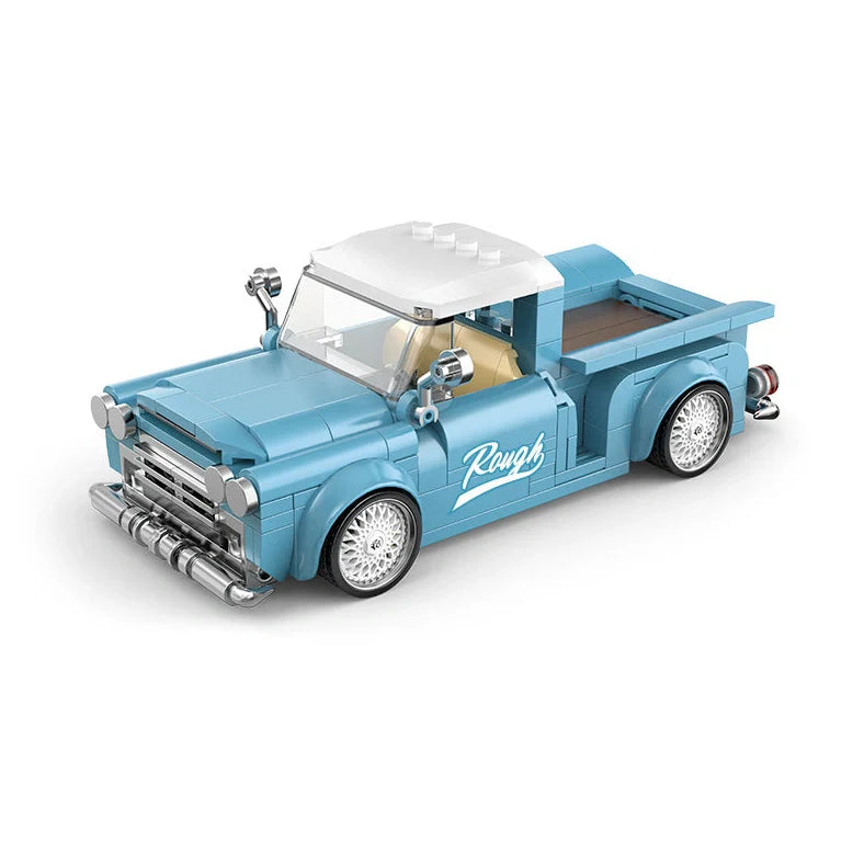 Pipo PB8840 building blocks retro pickup truck model with 8840 pieces and working features