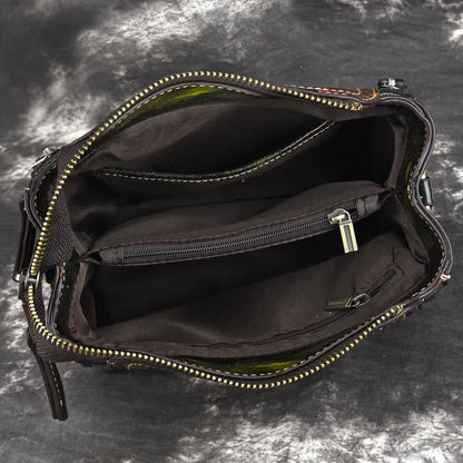 Genuine leather women's shoulder bag in vertical square shape with multiple interior pockets