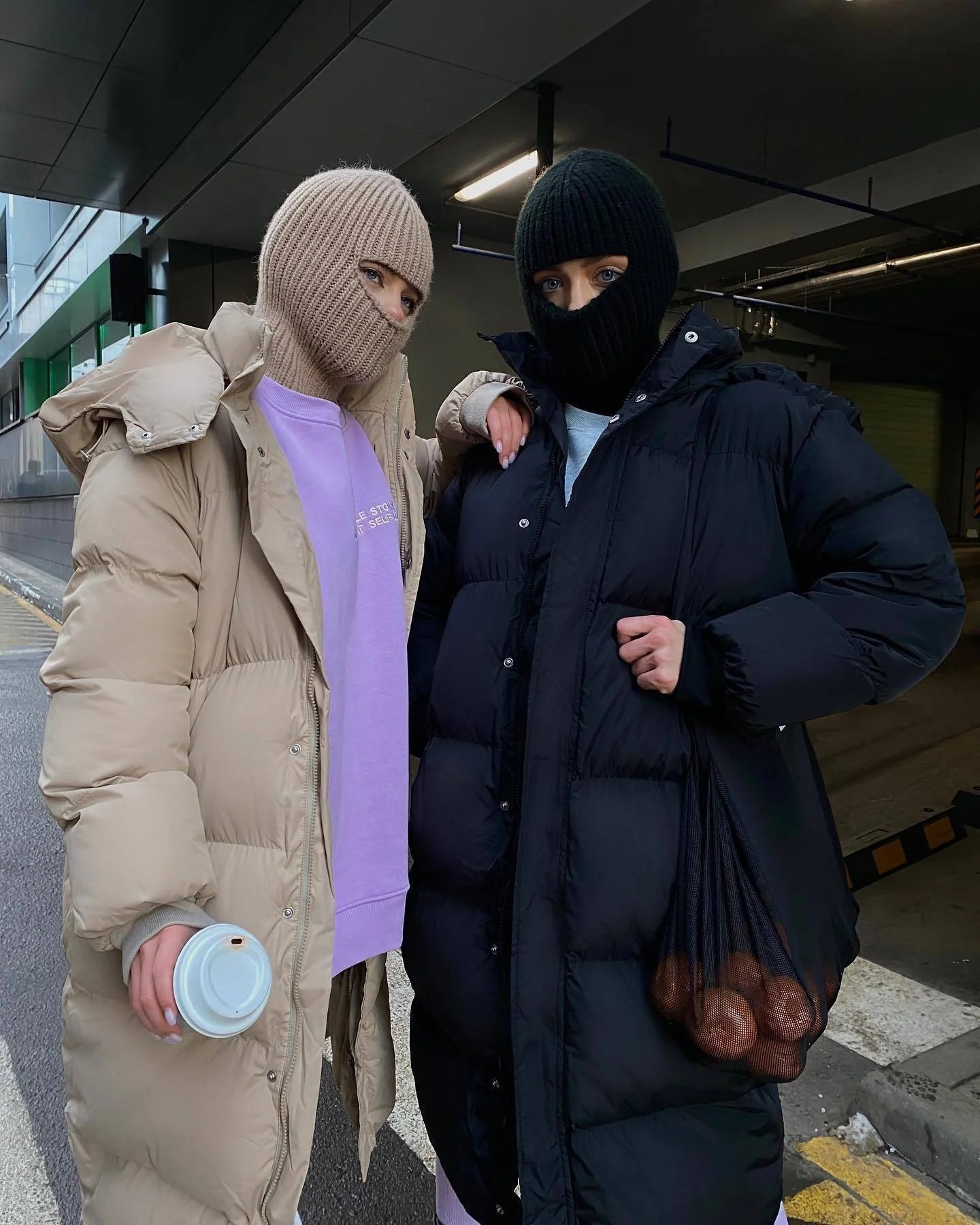 Comfy and stylish women's hoodie jacket in various colors, made of soft viscose fiber for a relaxed, trendy look