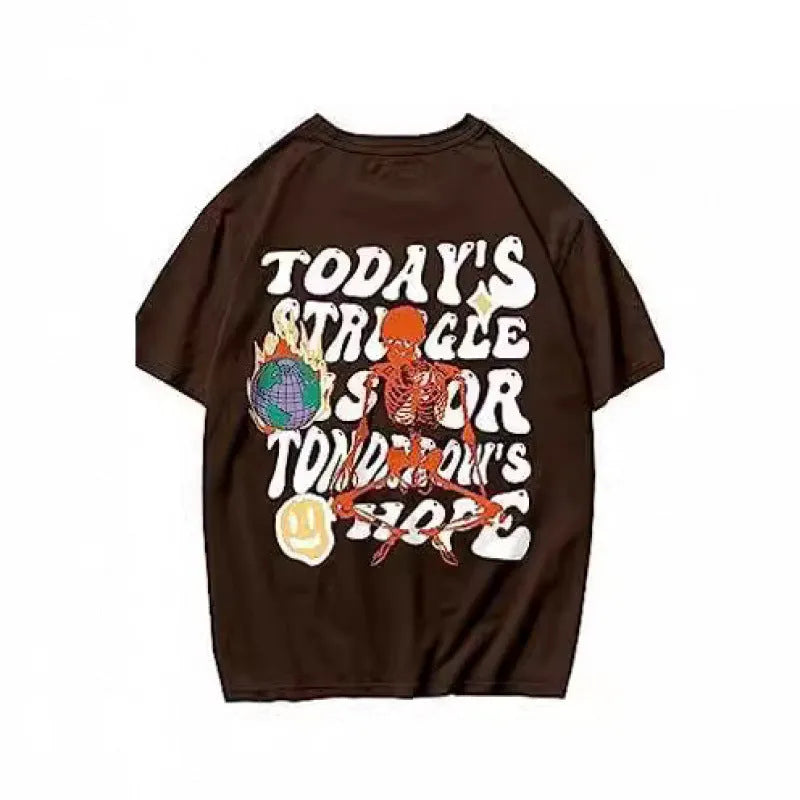Men's short-sleeved street sports t-shirt with a digital print pattern, available in multiple sizes.
