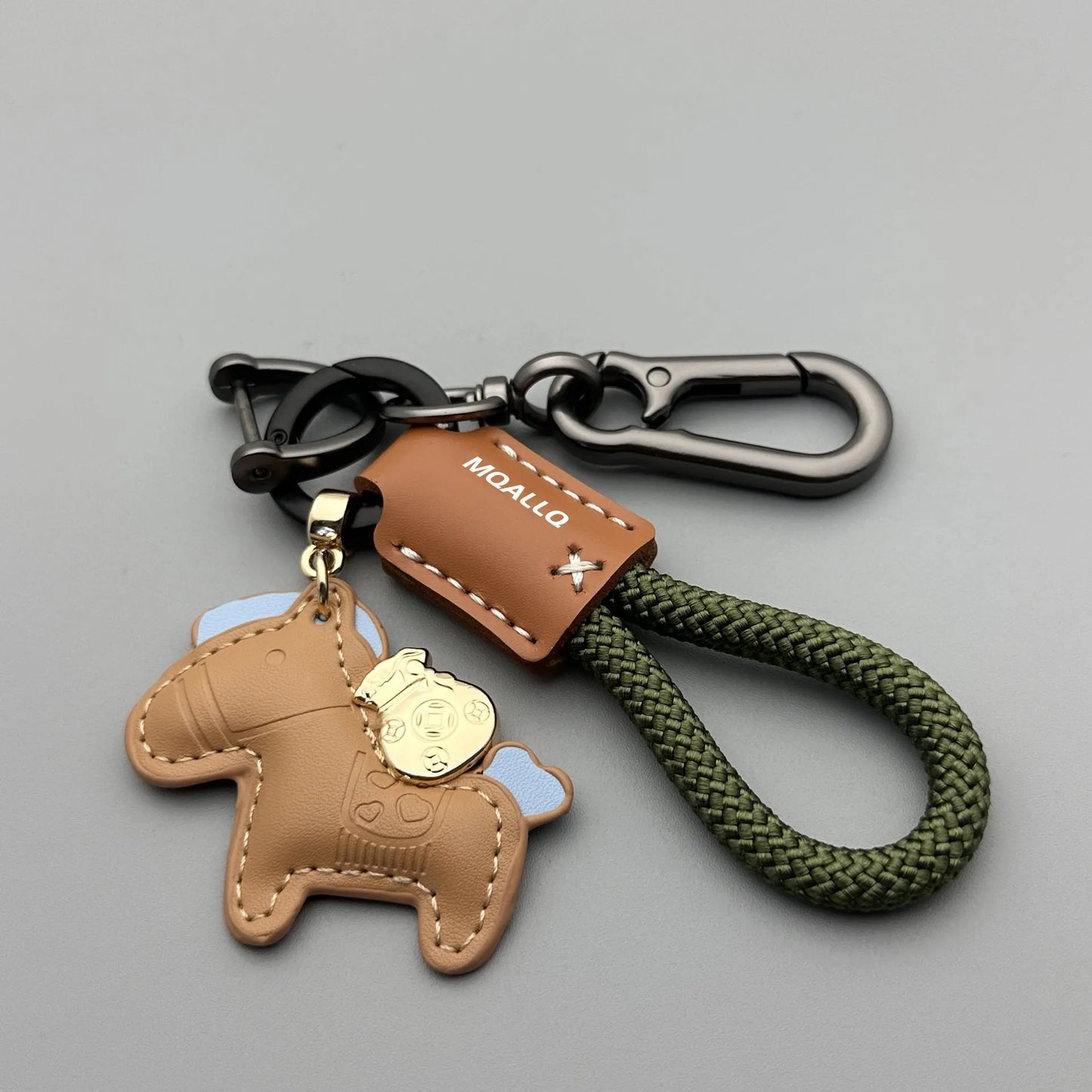 Handmade cowhide car key ring pendant with zinc alloy pony belt buckle and flanelle rope in nine colour options