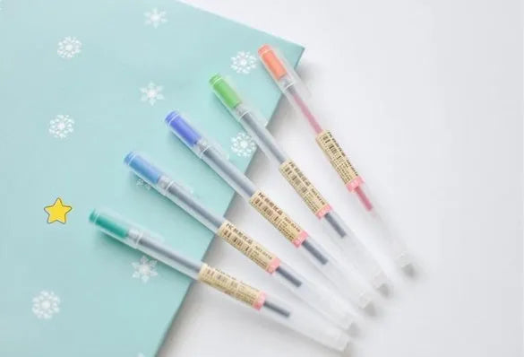 Muji Gel Pen 12-piece set showing 0.5mm nibs with ink prevention mechanism that reduces paper bleed