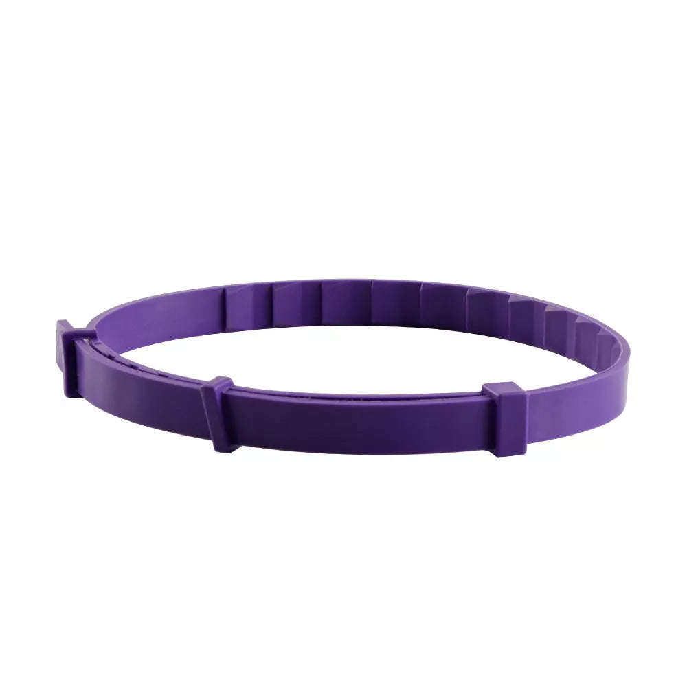 Adjustable silicone pet collar in various colors for flea and tick protection