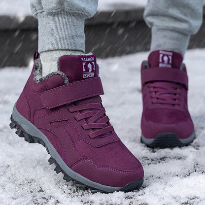 Women's high-top walking shoes with fleece lining and synthetic leather upper in maroon colour