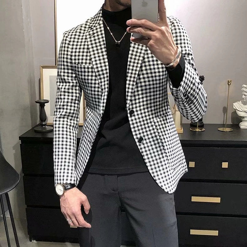 Casual slim-fit black and white plaid jacket with conventional sleeves and regular length