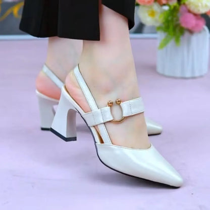 Women's closed toe sandals with chunky heel in pigskin leather, available in black, milky white, and apricot