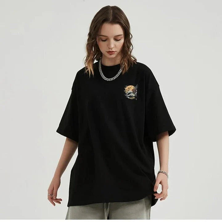 Harajuku Crane Graphic Unisex T-Shirt: A stylish and comfortable cotton tee with a unique crane design