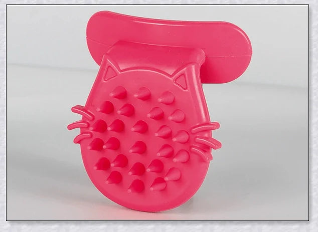 Premium Tongue Cat Brush made of soft, flexible silicone for natural bonding between cats and their owners