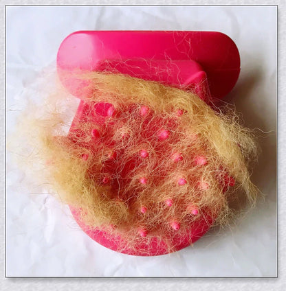 Premium Tongue Cat Brush made of soft, flexible silicone for natural bonding between cats and their owners