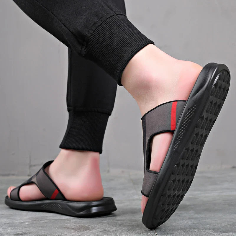 Men's new casual flip-flop slippers with denim upper and non-slip rubber sole for indoor and outdoor wear