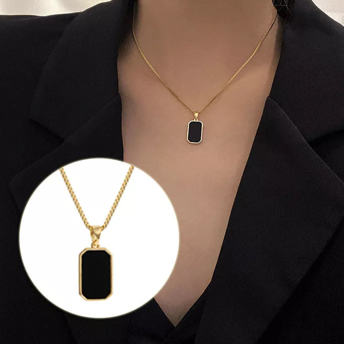 Rectangular pendant necklace in 18K gold with titanium steel chain