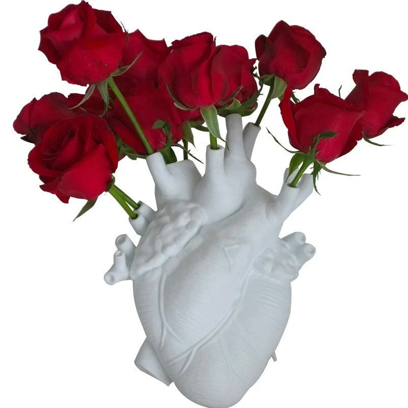 Nordic style resin flower vase with heart shape for home decor
