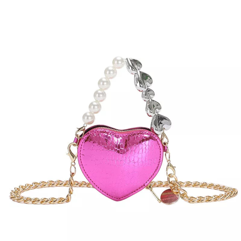 Mini heart-shaped pearls handbag in silver with adjustable chain strap