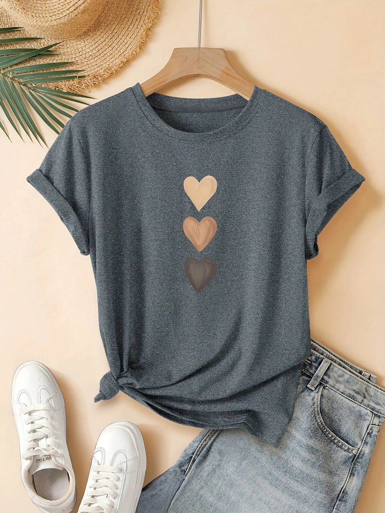 Women's dark gray pure cotton T-shirt with three heart art retro print, short sleeves and round neck.