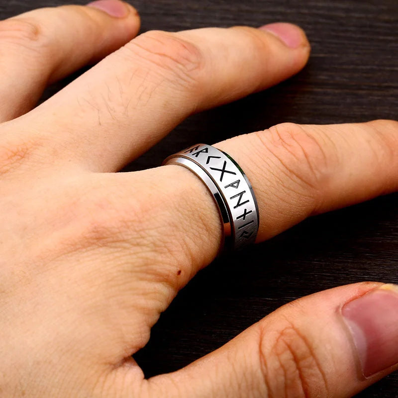 Sleek and Swiveling Titanium Steel Ring in vintage-inspired design, featuring a rotatable feature for customizable style