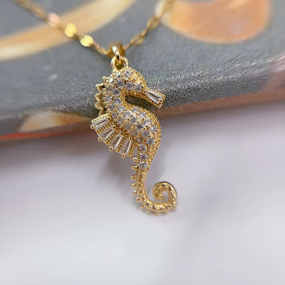 Gold seahorse pendant necklace with copper zircon charm and twisted titanium steel chain, 31-40cm