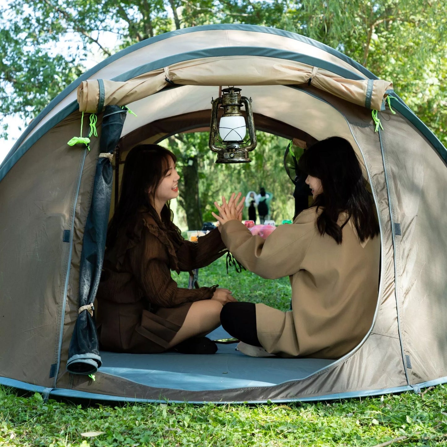 Single-Layer Automatic Speed Open Tent in dark green and brown, perfect for outdoor adventures