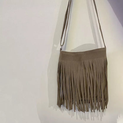 Artistic Tassel Shoulder Bag in seven colors with literary style and tassel detailing