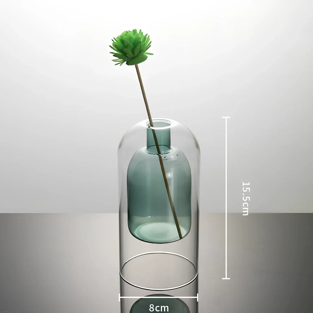 High borosilicate glass vase with double-layer construction measuring 15cm tall and 8cm wide