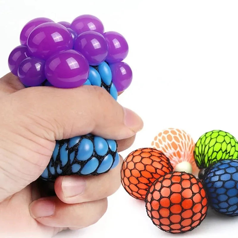 6cm TPR grape ball decompression vent toy in rainbow style, portable squeeze ball for teens and adults