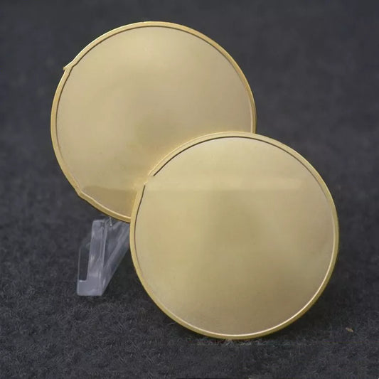 Zinc alloy electroplated collectible coin in gold and silver finishes, 4cm diameter