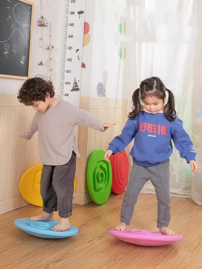 Colorful egg-shaped snail balance board for children's concentration and balance training