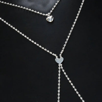 Gold or silver electroplated body chain with heart-shaped rhinestone elements for women's fashion