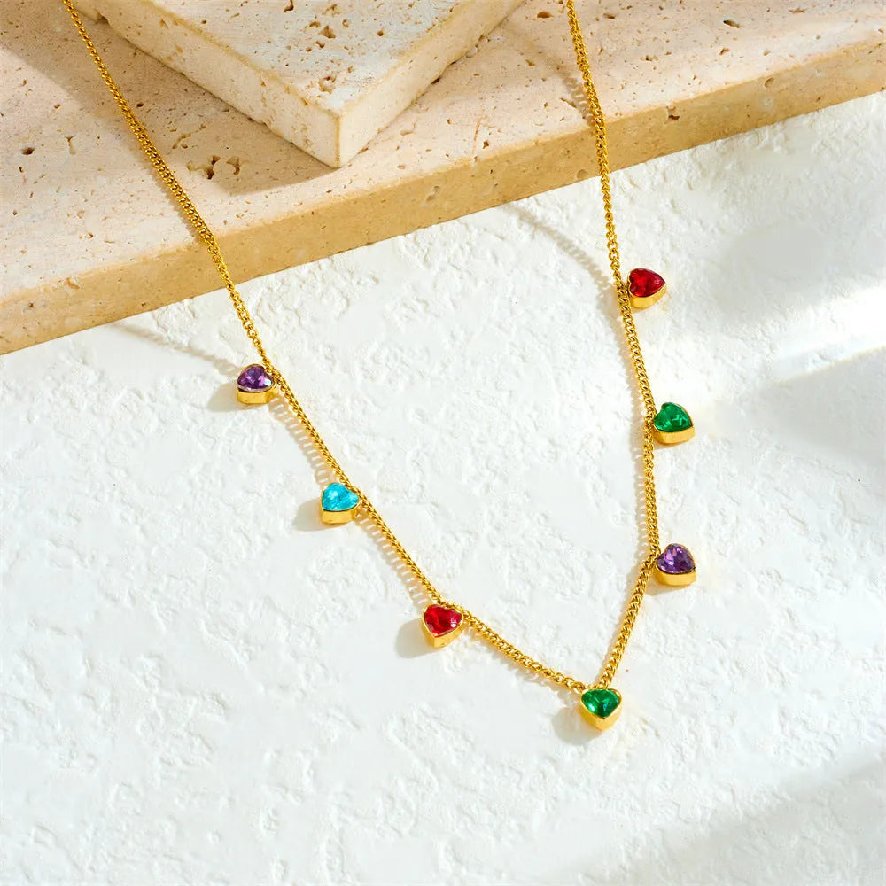 Gold-plated stainless steel necklace with heart pendant on adjustable 41-50 cm chain