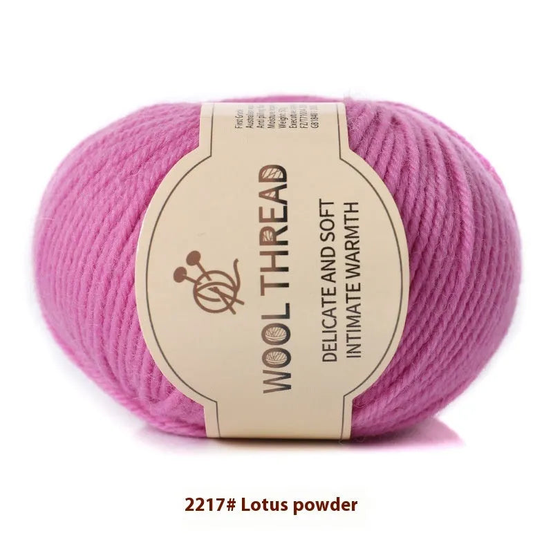Hand-woven scarf sweater thread roll in domestic wool yarn for baby knitting projects with 10-needle compatibility
