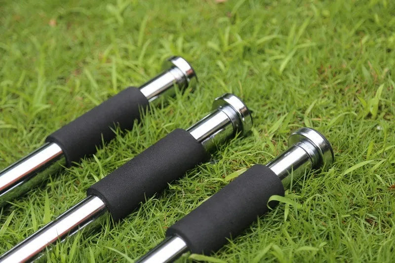 Indoor pull-up bar device featuring a horizontal bar and parallel bars for home use on doors, door frames, or walls, made from steel and adjustable from 62 to 100 cm in width, ideal for upper body and chest fitness training equipment.