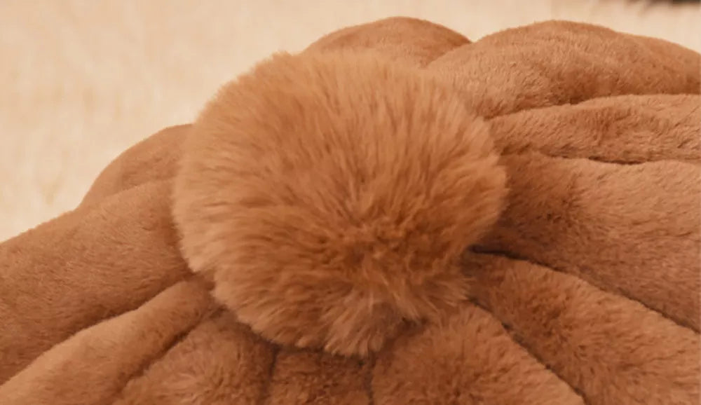 Pumpkin bag cat litter kennel in plush material, foldable design for easy storage