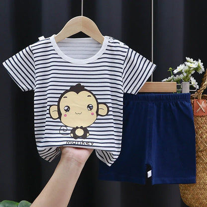 100% cotton Korean-style baby two-piece set with cartoon pattern, short sleeves, and five-point pants
