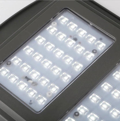 Integrated solar street light garden light showing 2835 lamp beads and solar panel, suitable for 4-6m installation height