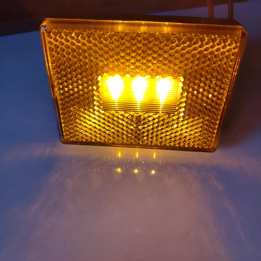 Red and yellow LED trailer side clearance lamp with 19cm wire and UV PC lens