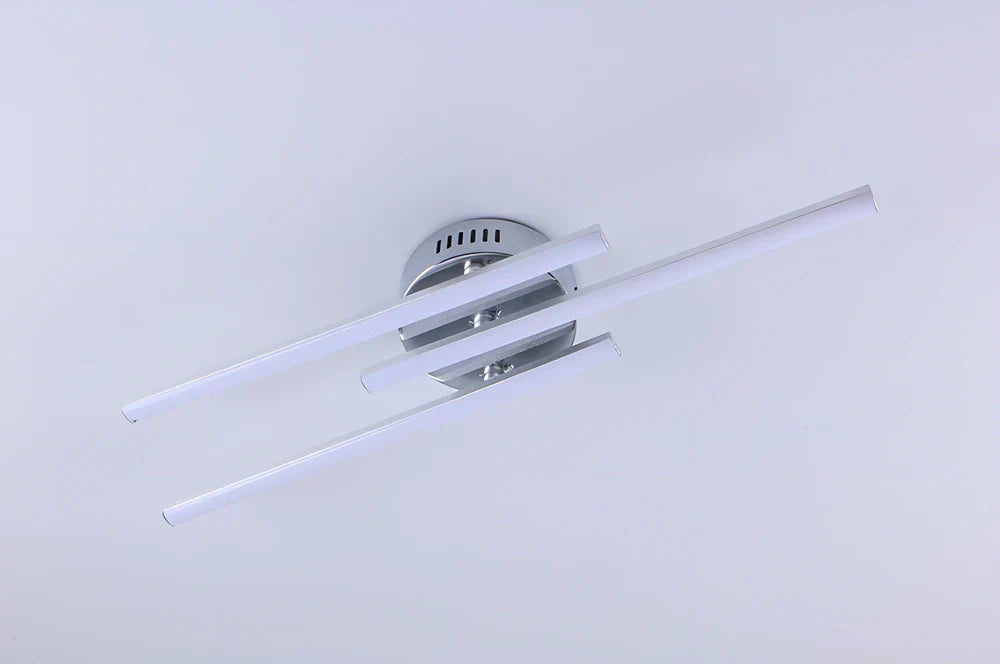 Square aluminium ceiling lamp with LED lighting measuring 480x480mm