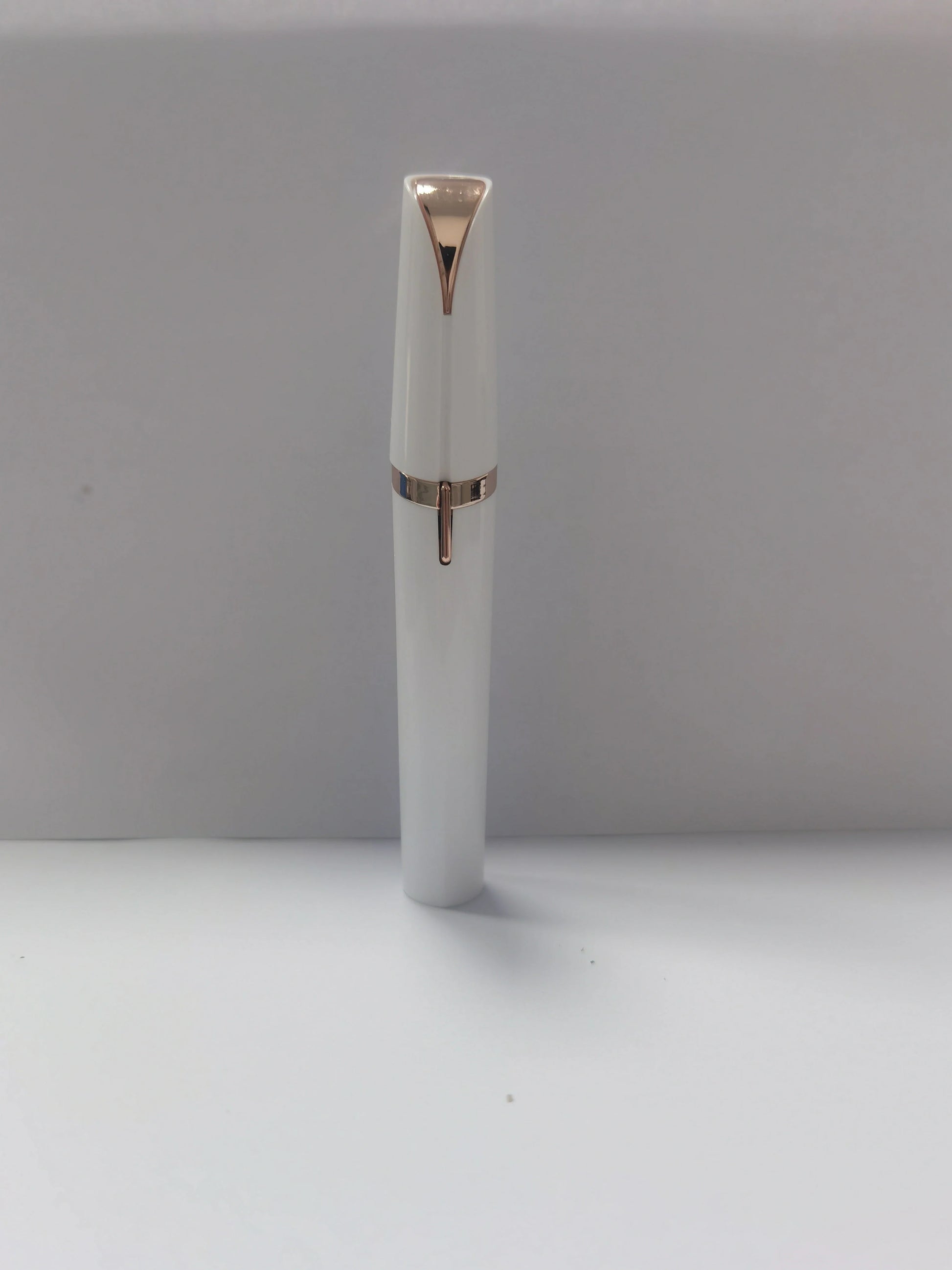 Mini electric eyebrow trimmer with LED light and gold plated head