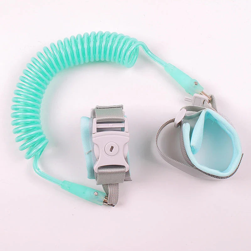 Adjustable Safety Wrist Leash for Kids - Secure Your Child During Outdoor Adventures