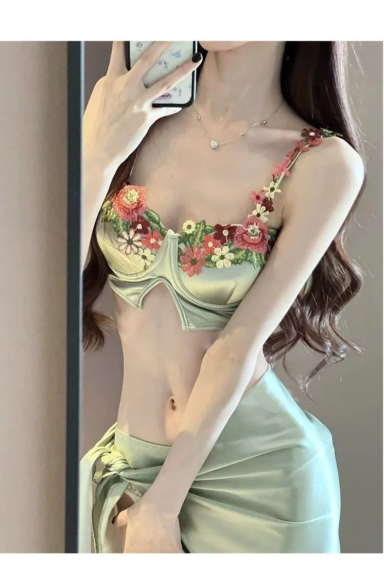 Women's bikini swimsuit three-piece set triangle top briefs seaside holiday polypropylene fibre sleeveless green in sizes M L XL for swimming beachwear