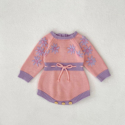 Handmade embroidery long sleeve jumpsuit for baby girls in pink cotton, Korean triangle style with pullover closure.