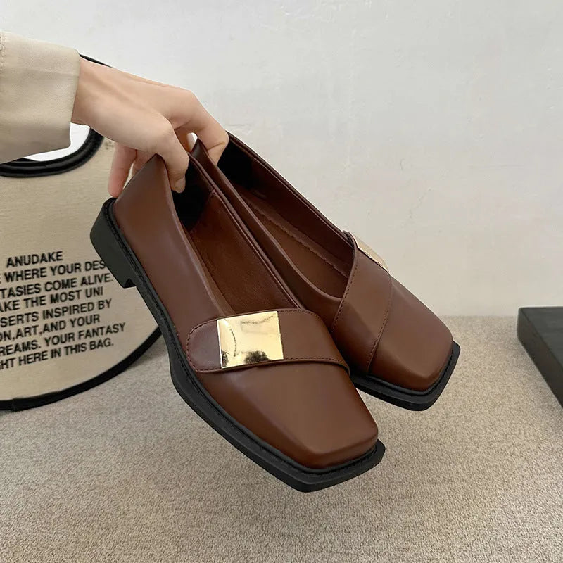 Women's square toe flat shoes with metal buckle in artificial leather