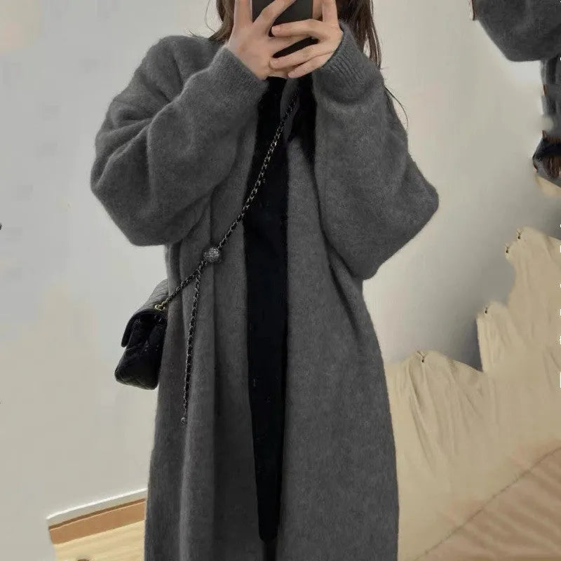 Women's loose large knitted cardigan in chenille fabric with 3D pattern, long sleeves, 65cm length