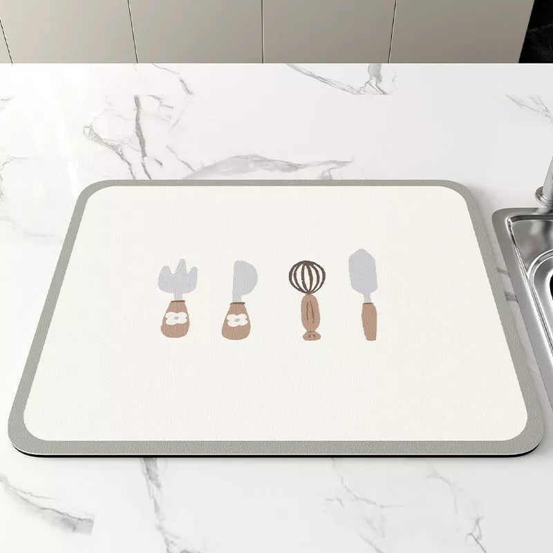 Diatomite kitchen draining mat in various colors and sizes, heat resistant and quick absorbing.