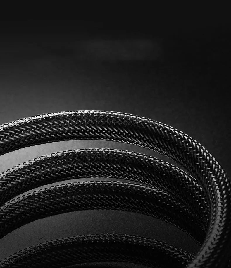 Version 2.0 4K HDMI cable with gold-plated connectors and black PVC coating showing length options