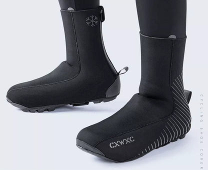 Black bike shoe cover with reflective details for wind and waterproof protection